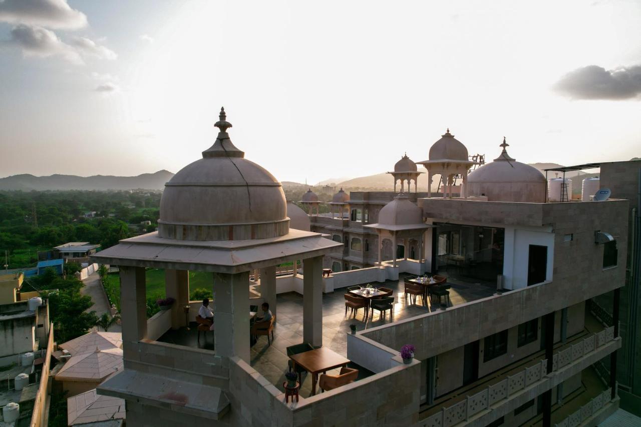 Traavista Aravali Mahal Hotel Udaipur Eksteriør billede
