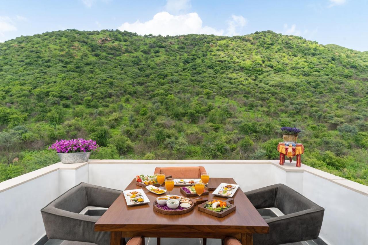 Traavista Aravali Mahal Hotel Udaipur Eksteriør billede