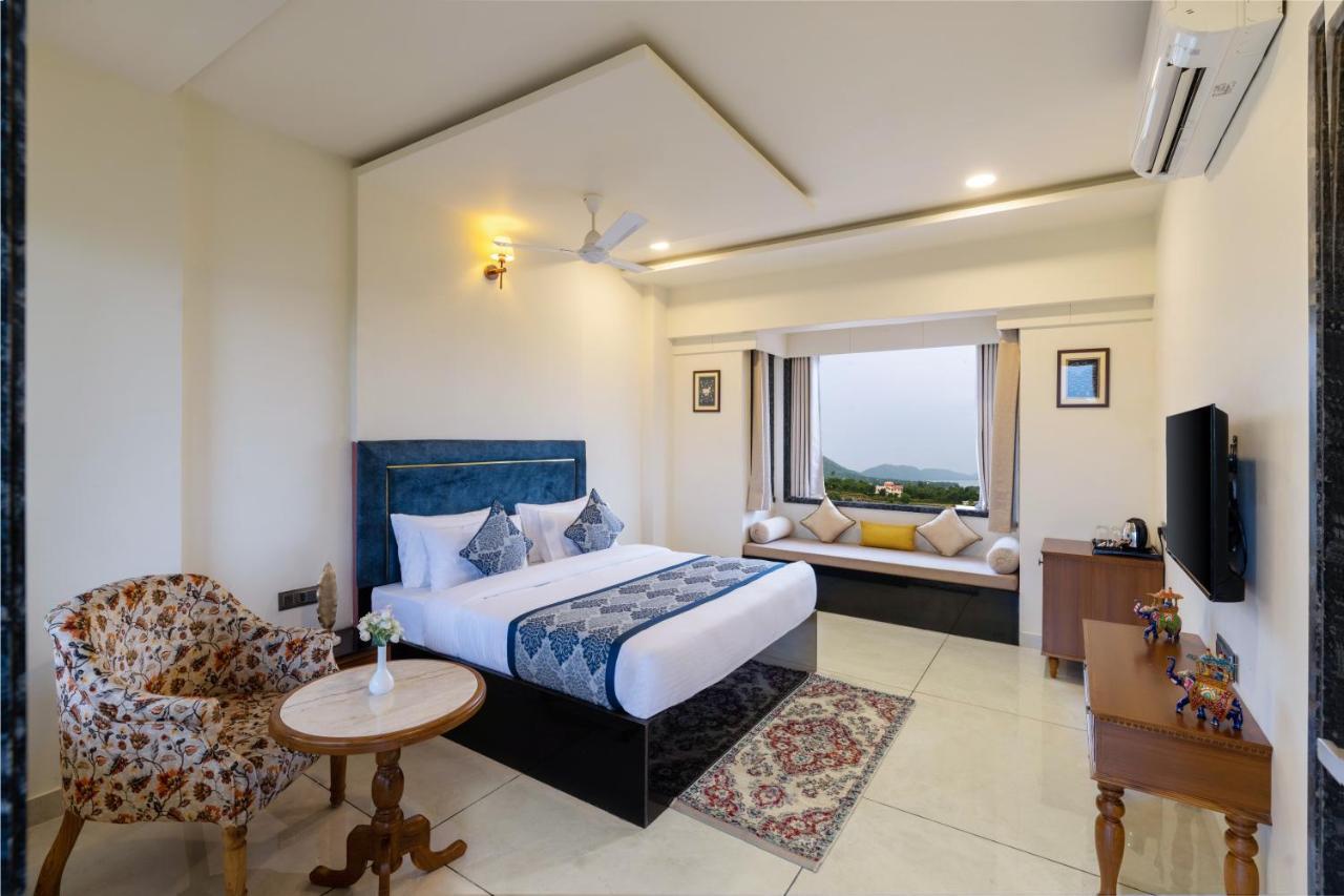 Traavista Aravali Mahal Hotel Udaipur Eksteriør billede
