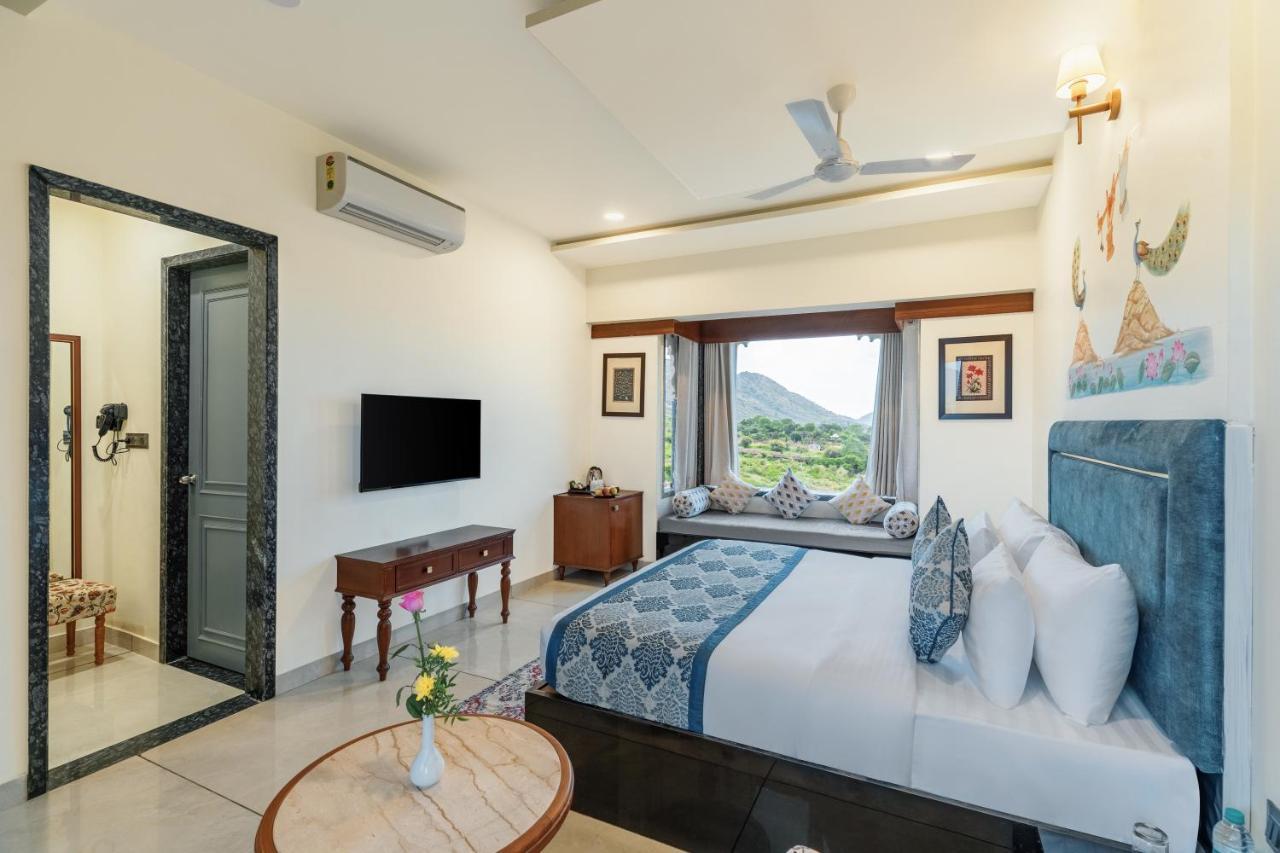 Traavista Aravali Mahal Hotel Udaipur Eksteriør billede