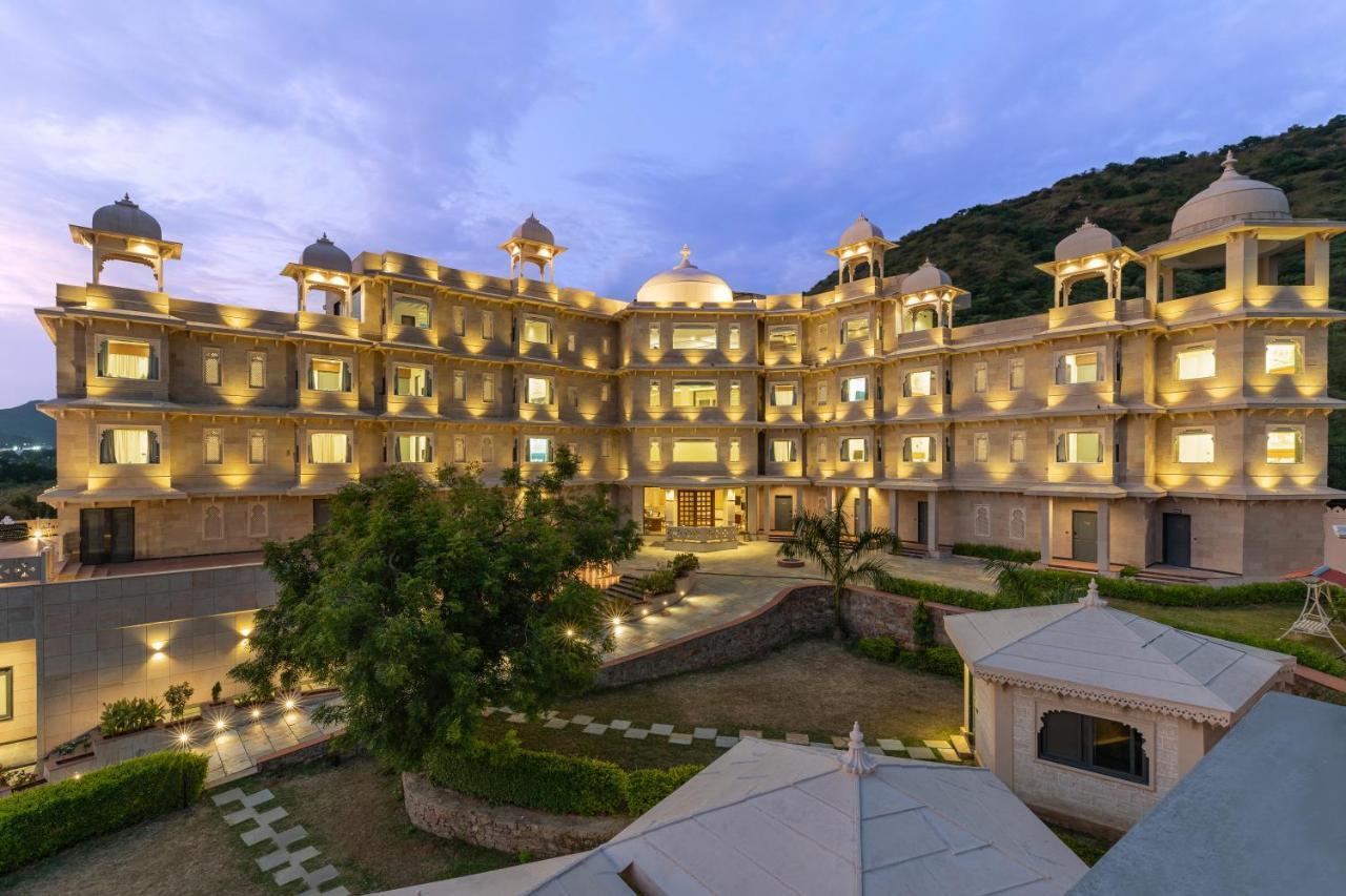 Traavista Aravali Mahal Hotel Udaipur Eksteriør billede